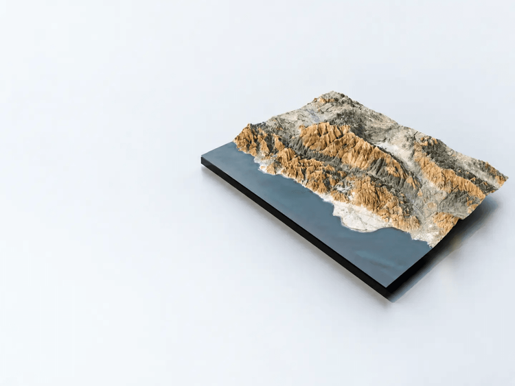 Three-dimensional digital terrain model of a mountainous landscape